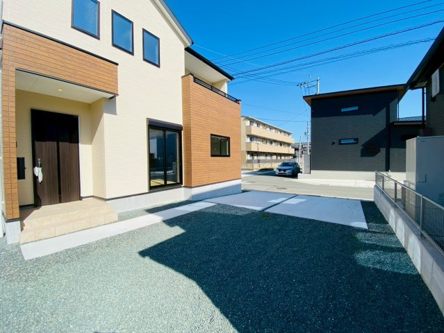 よかタウン／東区保田窪3丁目1期／14号棟の庭