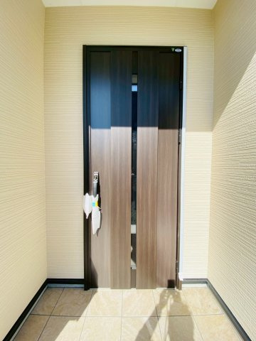 よかタウン／東区保田窪3丁目1期／14号棟の玄関