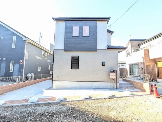 八王子市　楢原町　新築一戸建ての外観|～太陽光パネル付き　控除や減税で優遇の長期優良住宅　省エネ性能認定の新築一戸建て～