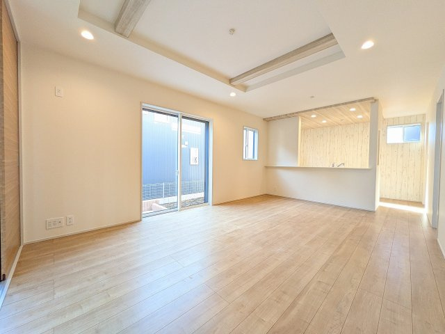 八王子市　楢原町　新築一戸建ての外観|～太陽光パネル付き　控除や減税で優遇の長期優良住宅　省エネ性能認定の新築一戸建て～