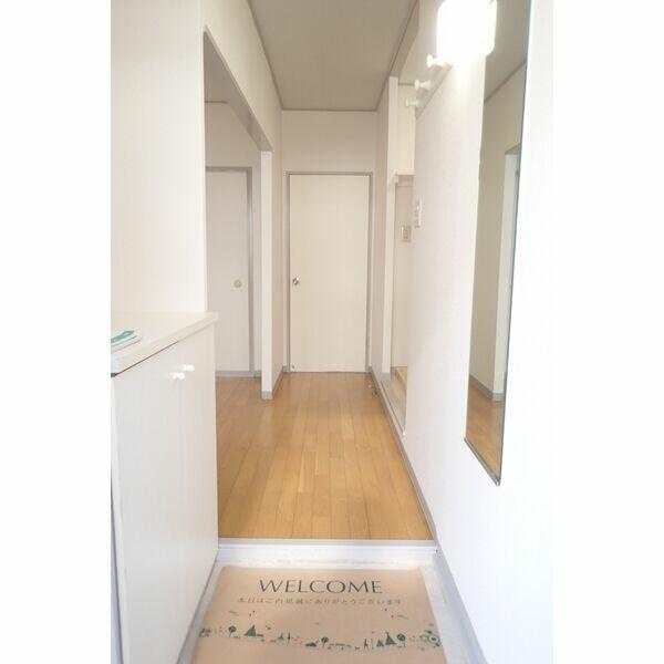 ハイツニュータマの玄関