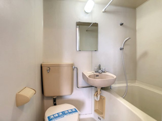 【浴室】 | シティハイツ新大塚 | 新大塚の賃貸物件。
「シティハイツ新大塚」のことなら(株)メイワ・エステートへお任せください