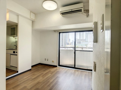 【居間・リビング】 | シティハイツ新大塚 | 新大塚の賃貸物件。
「シティハイツ新大塚」のことなら(株)メイワ・エステートへお任せください