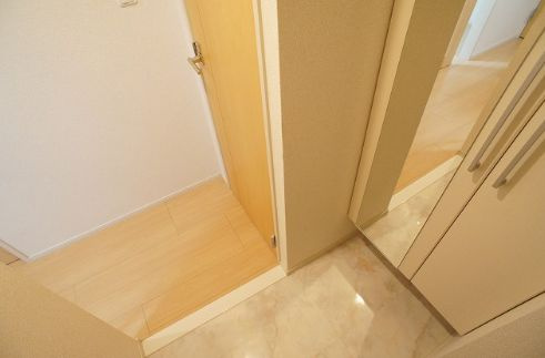 モーデ　グランツの玄関|別号室参考写真です。