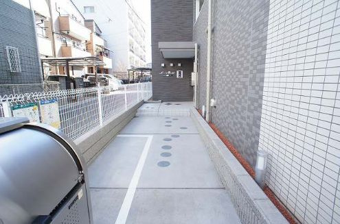 モーデ　グランツのエントランス