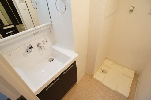 モーデ　グランツの独立洗面台|別号室参考写真です。