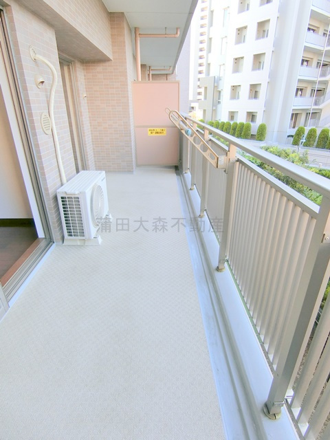 ブラウトリエのバルコニー|物干し金具付きバルコニー