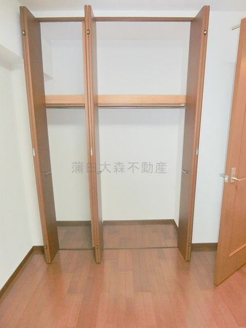 ブラウトリエの収納|玄関側洋室6帖　収納　クローゼット