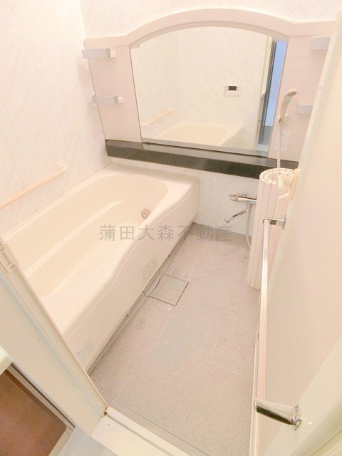 ブラウトリエの浴室