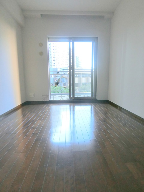 ブラウトリエのその他|バルコニー側の洋室6帖