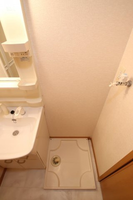 【設備】 | フィオーレ・ガーデン | 室内洗濯機置場