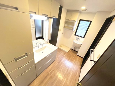 【独立洗面台】 | メゾン呉藤