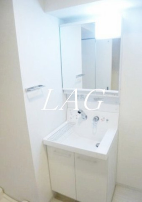 【洗面所】 | フィオーレ品川 | 独立洗面台です。