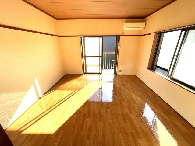 茂原市小林のアパートの洋室