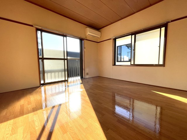 茂原市小林のアパートの洋室