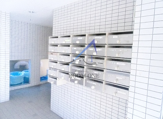 ヴァンハウス川崎京町サングレイスのその他共用部分|集合ポストです。