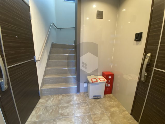 エスポワール春日5のロビー