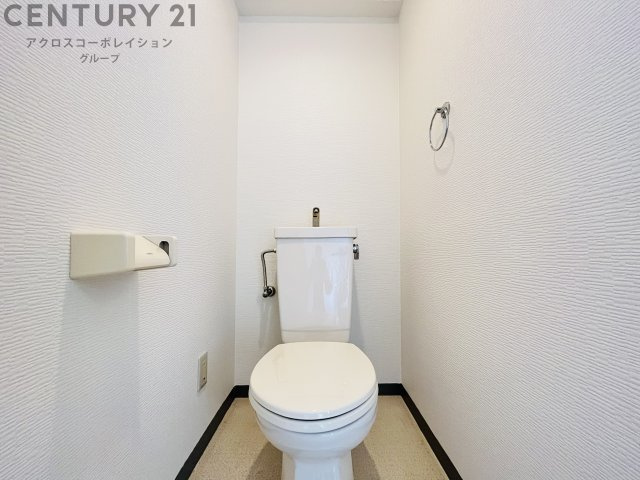 ゆったりとした空間のトイレです