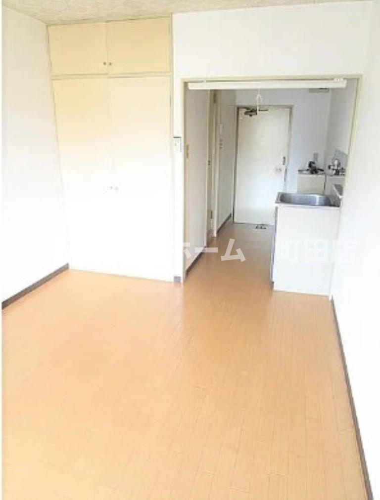 フローラハウス※初期費用分割あと払いサービス利用可能物件の居間・リビング