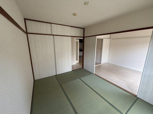パークサイドヒルニューバリヤの和室