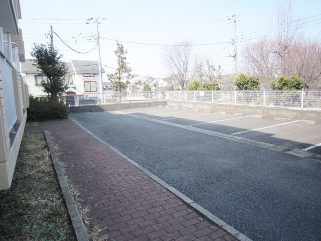 パークサイドヒルニューバリヤの駐車場|駐車場
