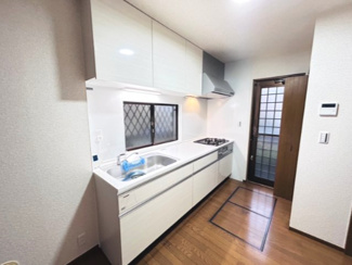 【キッチン】 | 佐倉市染井野　中古戸建　京成臼井駅 | リフォーム済みのシステムキッチン！！
しっかり収納でき、きれいを保てます。