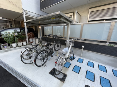 【その他共用部分】 | Hiro Palace Ⅰ | 屋根付き駐輪場です