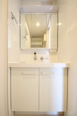 【独立洗面台】 | ベラルーチェ南ヶ丘 | 洗髪洗面化粧台