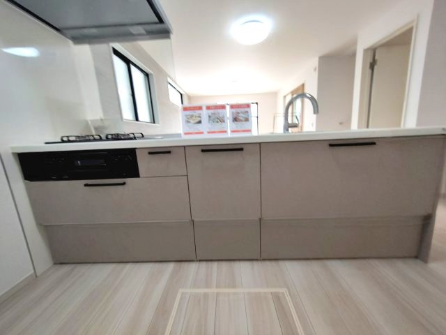 【内覧動画公開中！】三鷹市牟礼５丁目 井の頭線 三鷹台駅 新築戸建のキッチン