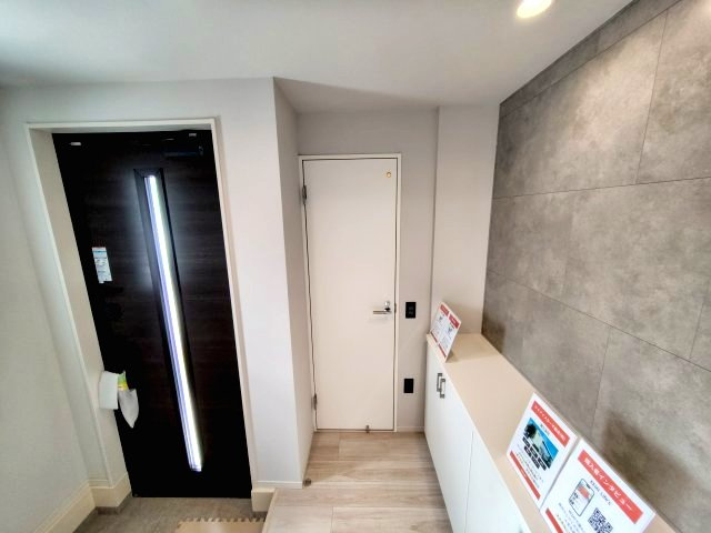 【内覧動画公開中！】三鷹市牟礼５丁目 井の頭線 三鷹台駅 新築戸建の玄関
