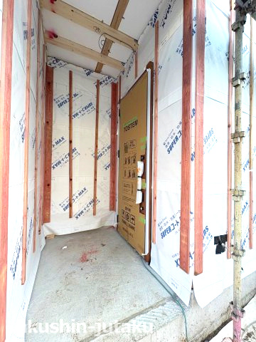 長作台１丁目　新築戸建の玄関