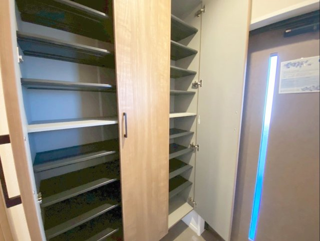 サングレート箱崎公園東の収納|収納スペース充実！スッキリした玄関を保てます！