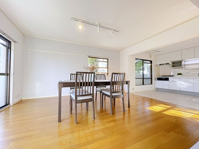 【居間・リビング】 | 密柑山セピアコート【名古屋市賃貸・駅徒歩5分】