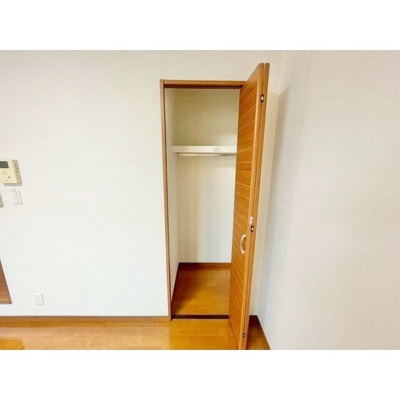 【収納】 | アンプルールフェール上永谷 | ハンガーラック付きで楽々収納♪