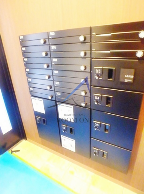 Ｃｈａｒｃｏａｌ錦糸町（チャコール錦糸町）のその他共用部分|集合ポスト・宅配ボックスです。