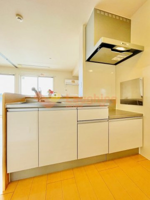 【キッチン】 | リュミエル B棟 | 使いやすいキッチンです