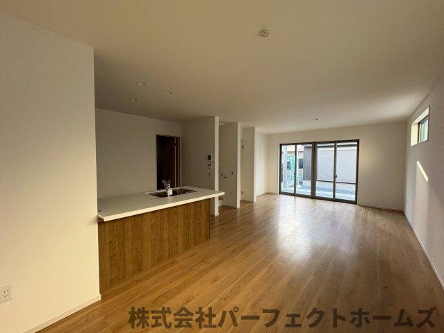 【居間・リビング】の画像