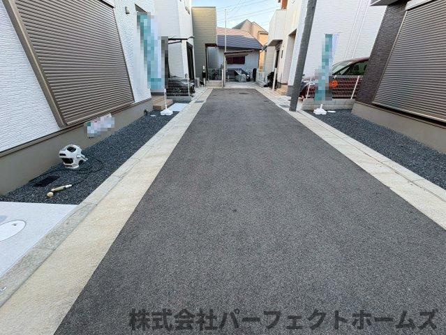 【前面道路含む現地写真】の画像