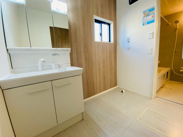 よかタウン／東区保田窪3丁目1期／19号棟のランドリースペース