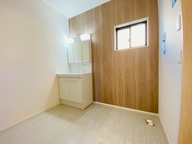 よかタウン／東区保田窪3丁目1期／19号棟のランドリースペース