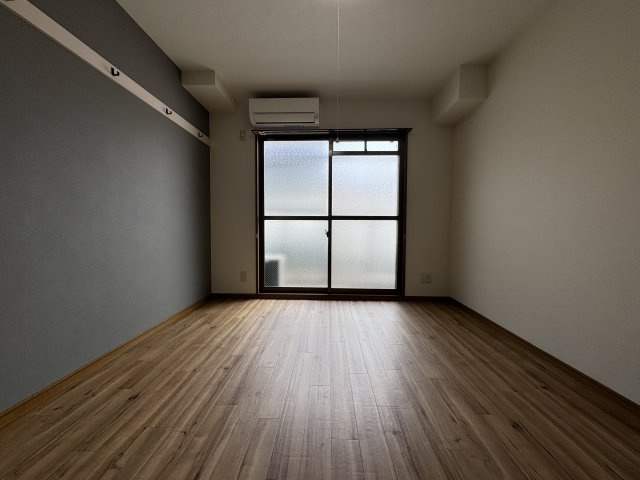 服部ハイツカワバタの居間・リビング