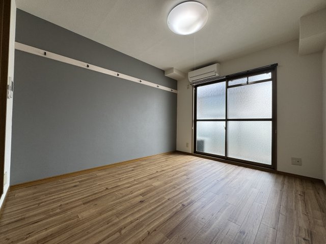 服部ハイツカワバタの居間・リビング