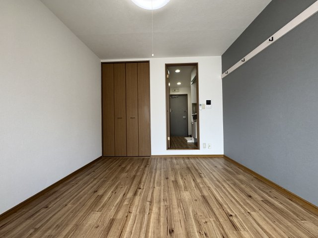 服部ハイツカワバタの居間・リビング