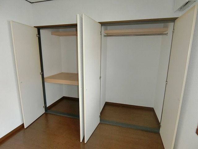 甲子園九番町戸建の収納