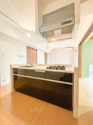 ALLEYⅢのキッチン|2口コンロの使いやすいカウンターキッチンです♪