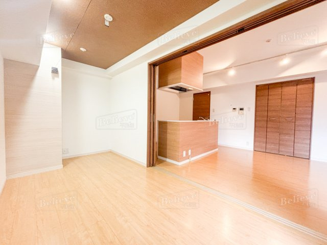 ALLEYⅢの寝室|お洒落な洋室です☆