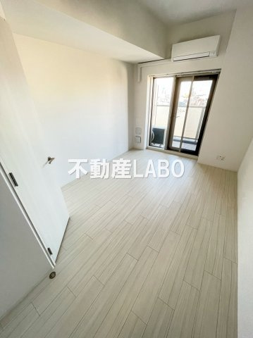 エスリード九条スタシオンの居間・リビング