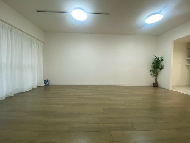 琴似プリンスハイツA棟の居間・リビング