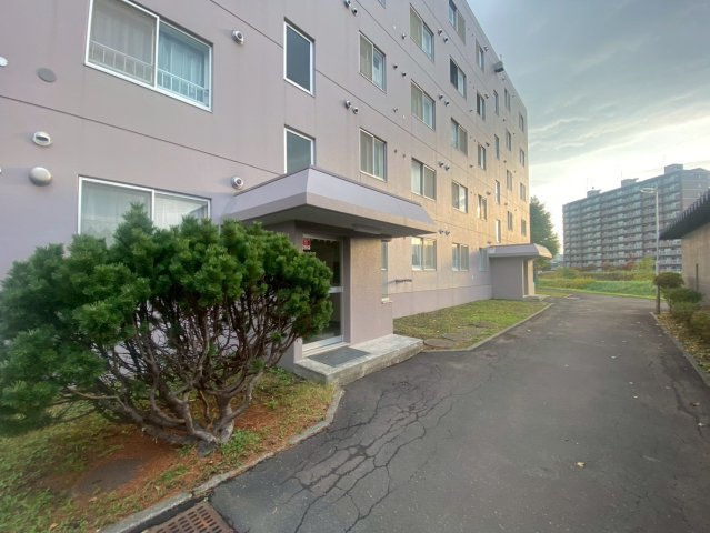 琴似プリンスハイツA棟の外観