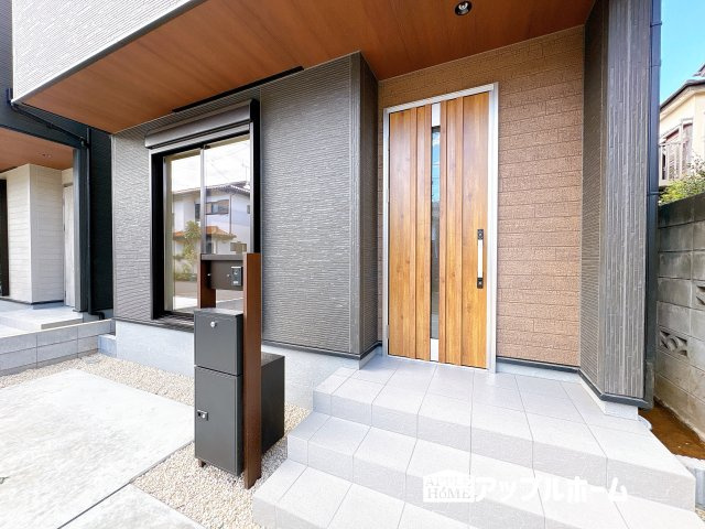 【新築戸建】鶴ヶ島市富士見第二 全2棟のエントランス|資料請求、お電話でのお問合せ、いつでも丁寧に対応させていただきます！不動産業界のプロフェッショナルが集う弊社にぜひ一度ご相談ください！